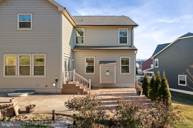 $815,000 | 2044 Scarlet Pine Road, Dumfries, VA 22026