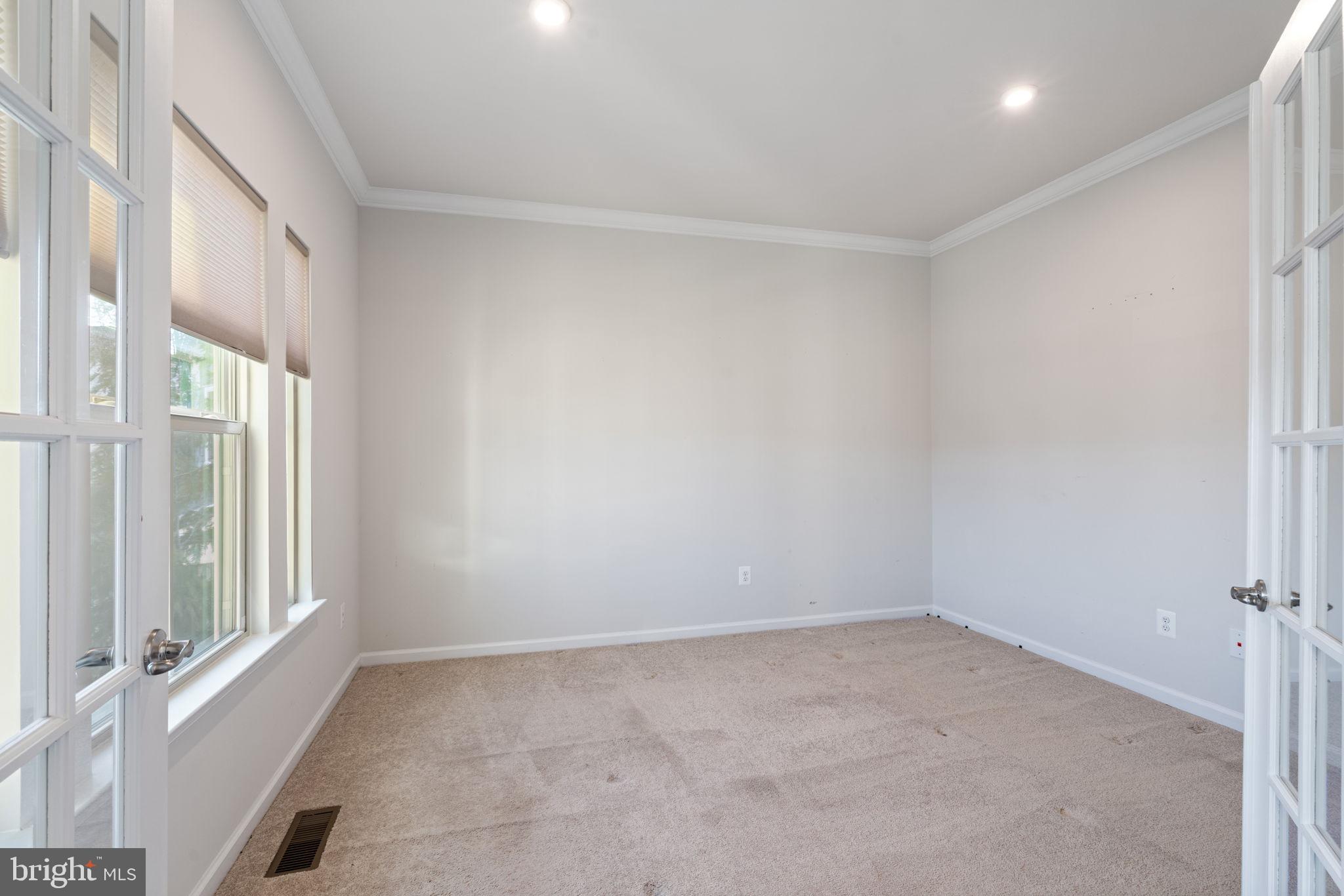 2044 Scarlet Pine Road Dumfries, VA 22026 - Photo 5 of 85