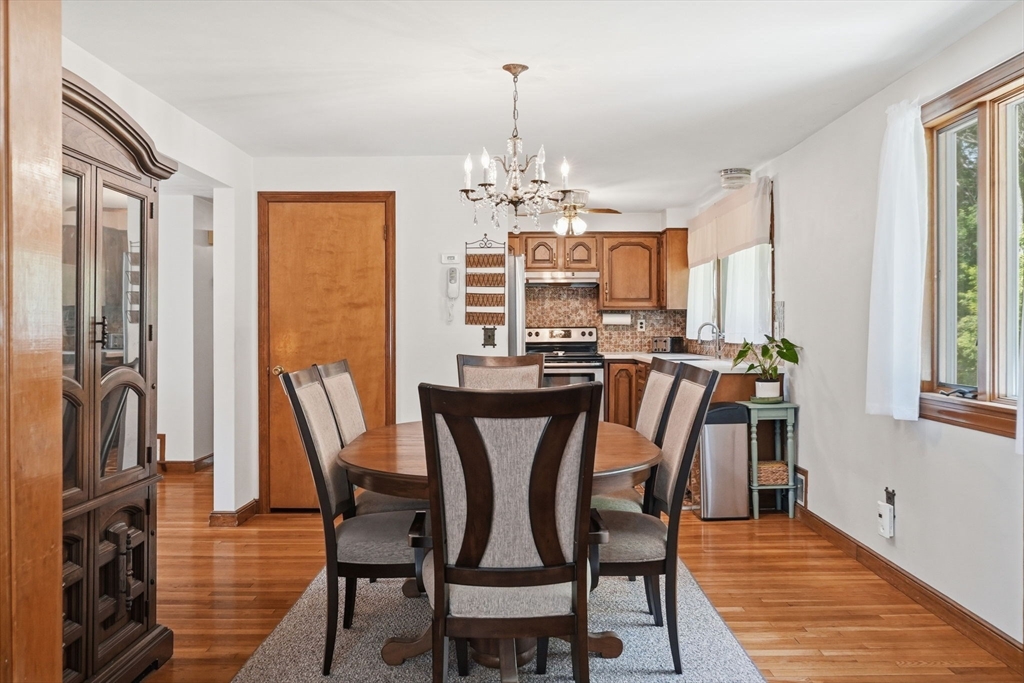 16 Gloria Road Randolph, MA 02368 - Photo 11 of 31