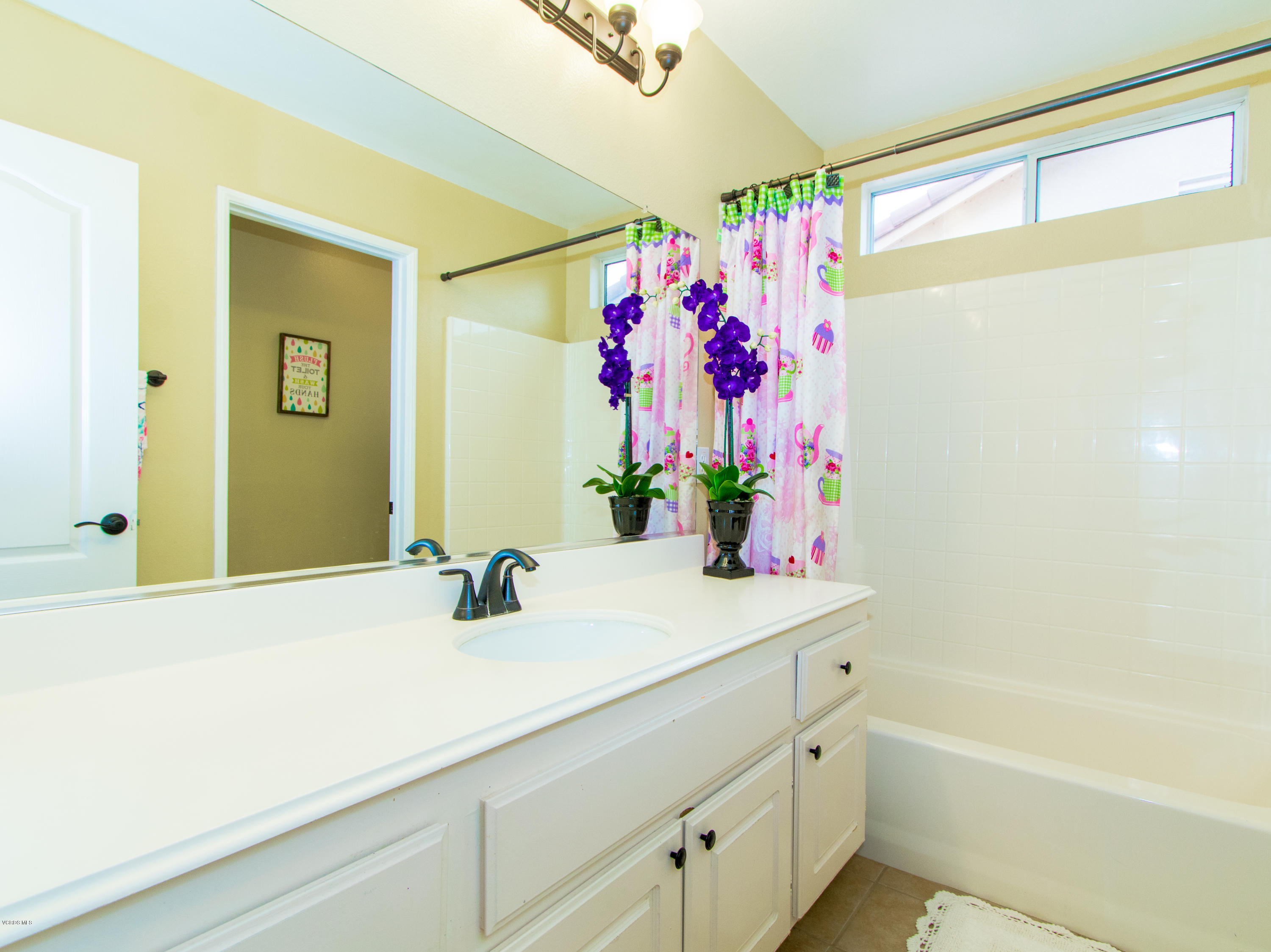 761 Galerita Street Oxnard, CA 93030 - Photo 13 of 35 IMG_5900-29