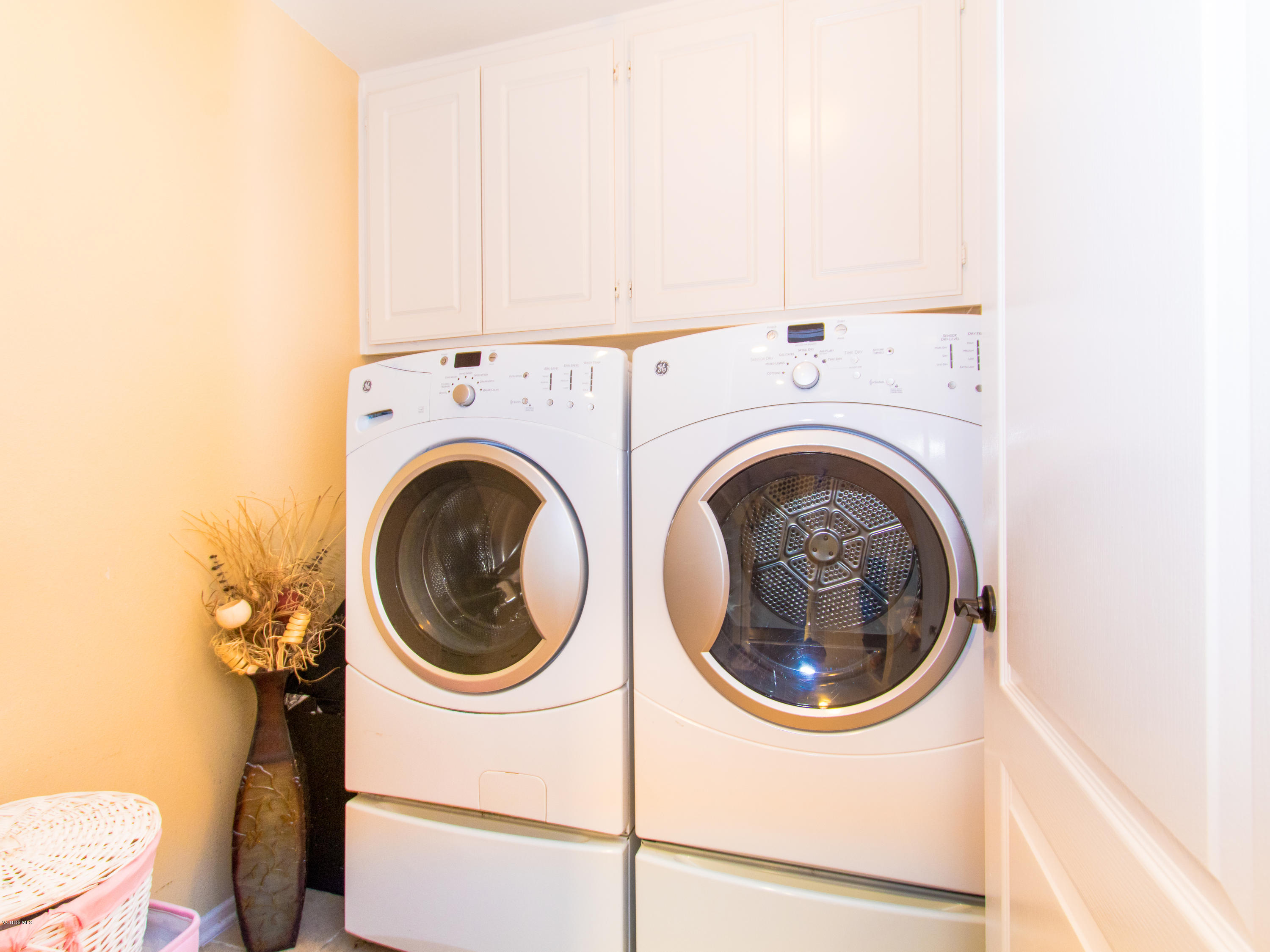 761 Galerita Street Oxnard, CA 93030 - Photo 15 of 35 IMG_5889-25