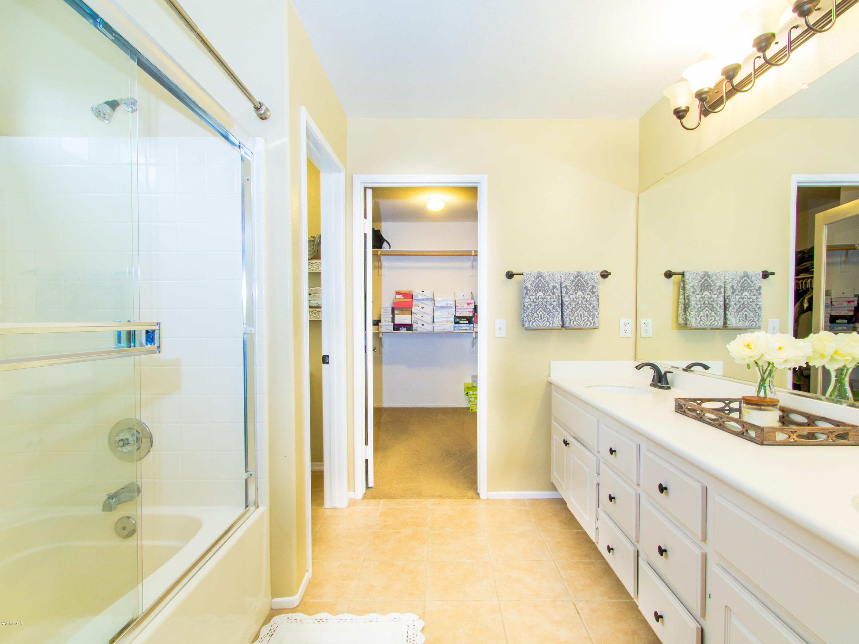 761 Galerita Street Oxnard, CA 93030 - Photo 6 of 35 IMG_5876-19