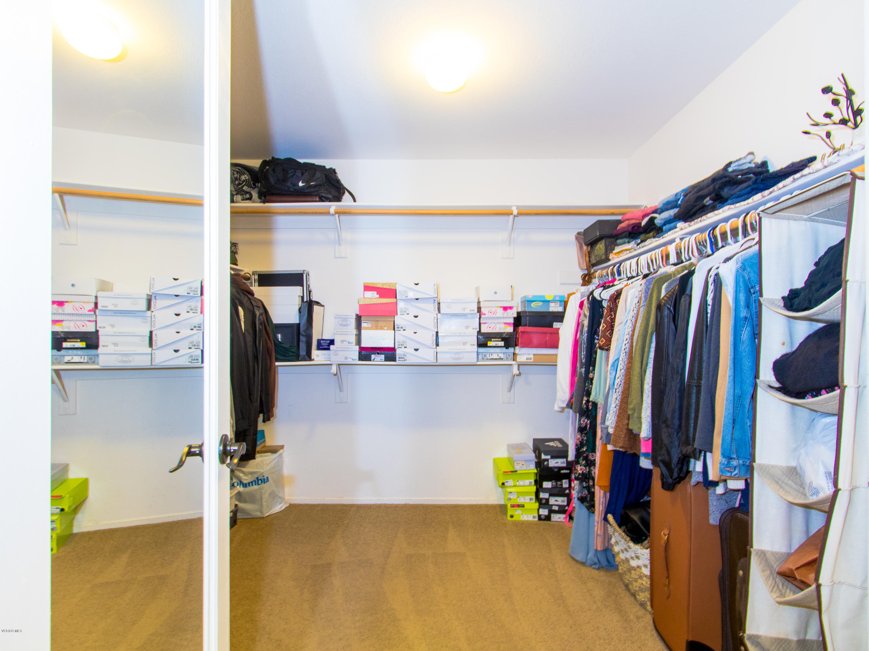 761 Galerita Street Oxnard, CA 93030 - Photo 7 of 35 IMG_5878-20