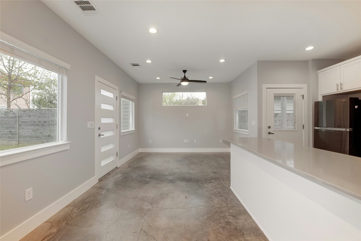 6902 Carver Avenue, Unit B Austin, TX 78752 - Photo 19 of 38