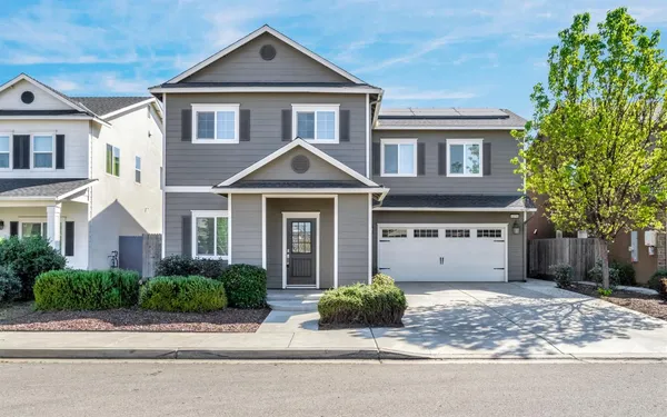 $525,000 | 4158 Duncan Avenue, Clovis, CA 93619