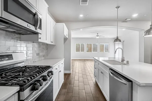 $525,000 | 4158 Duncan Avenue, Clovis, CA 93619