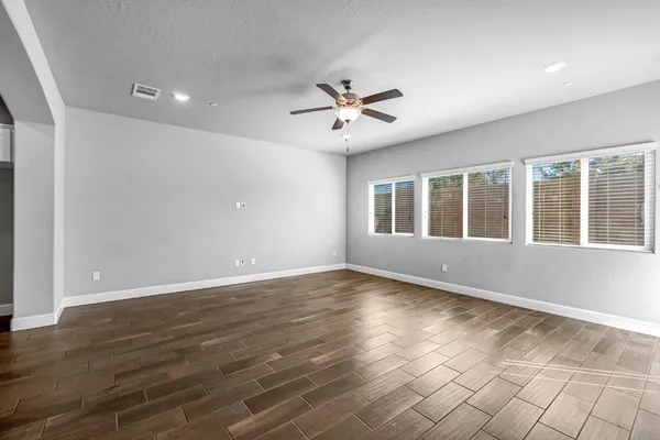 $525,000 | 4158 Duncan Avenue, Clovis, CA 93619