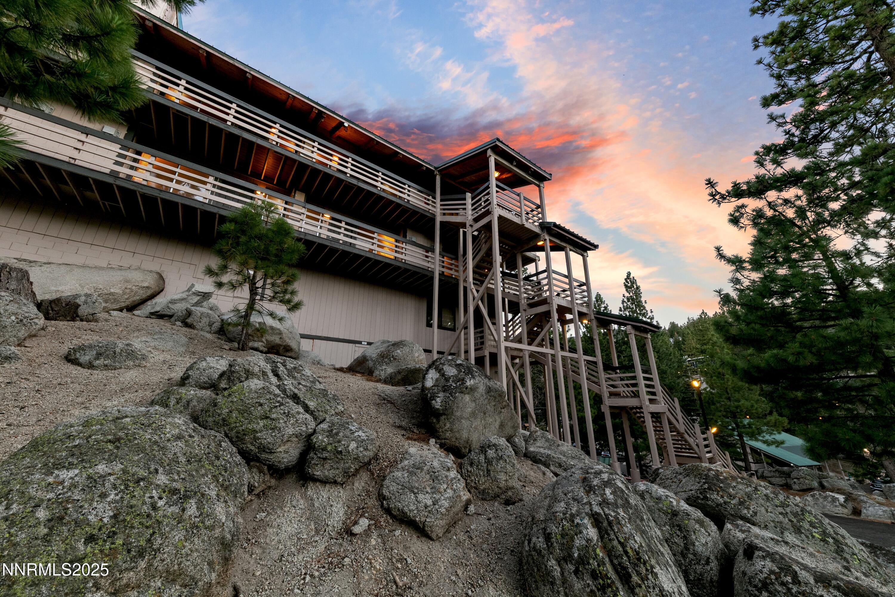 305 Galaxy Lane, Unit 5 Stateline, NV 89449 - Photo 40 of 56 a view of entryway