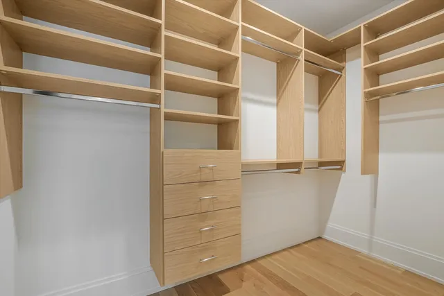 $1,899,999 | 518 North Oakley Boulevard, Chicago, IL 60612