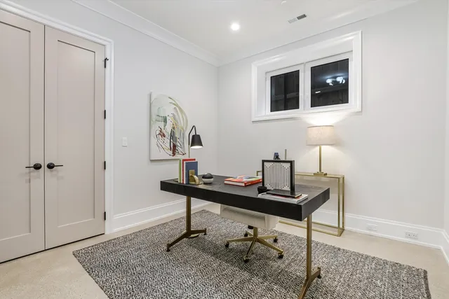 $1,899,999 | 518 North Oakley Boulevard, Chicago, IL 60612