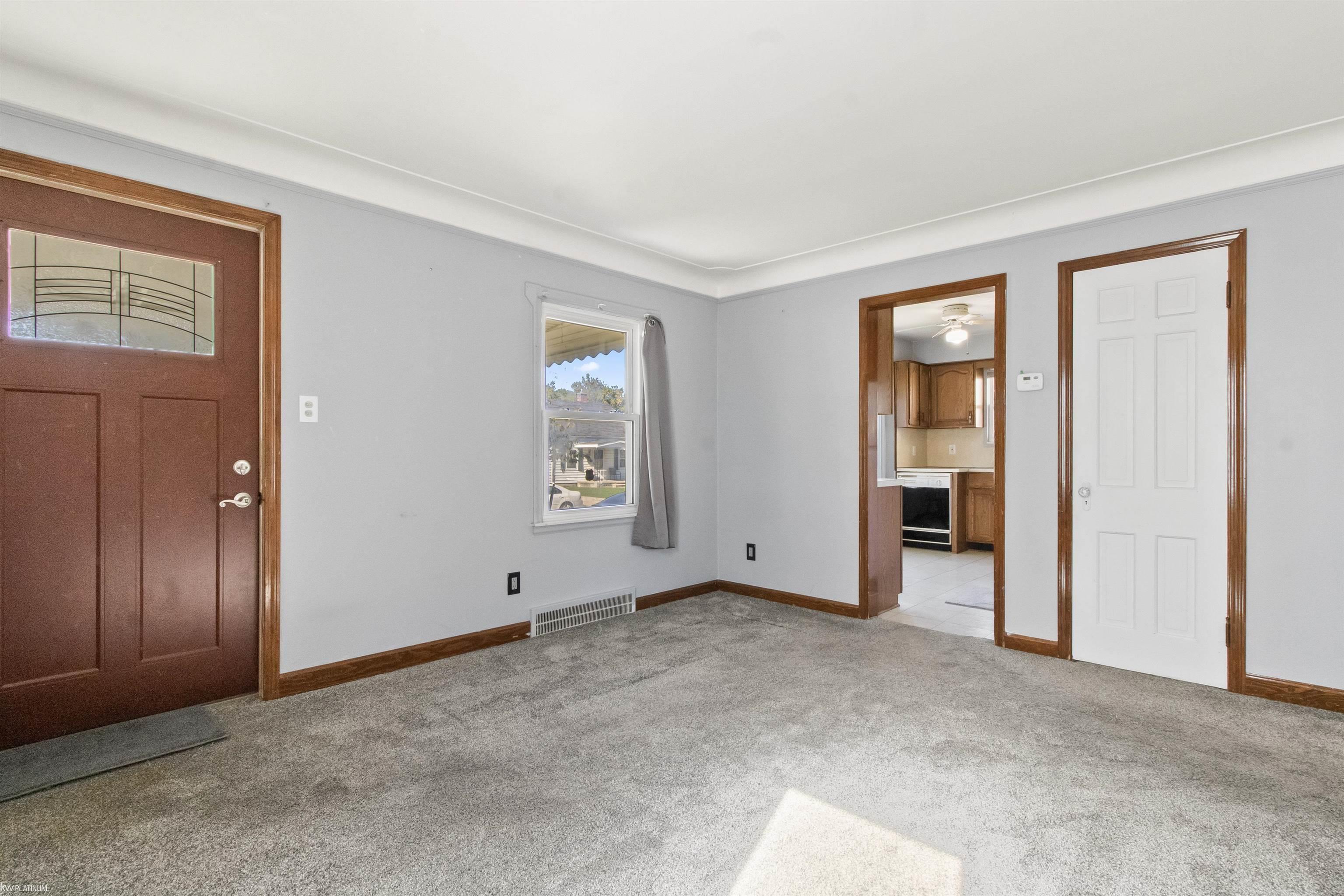 22062 Rausch Avenue Eastpointe, MI 48021 - Photo 10 of 23