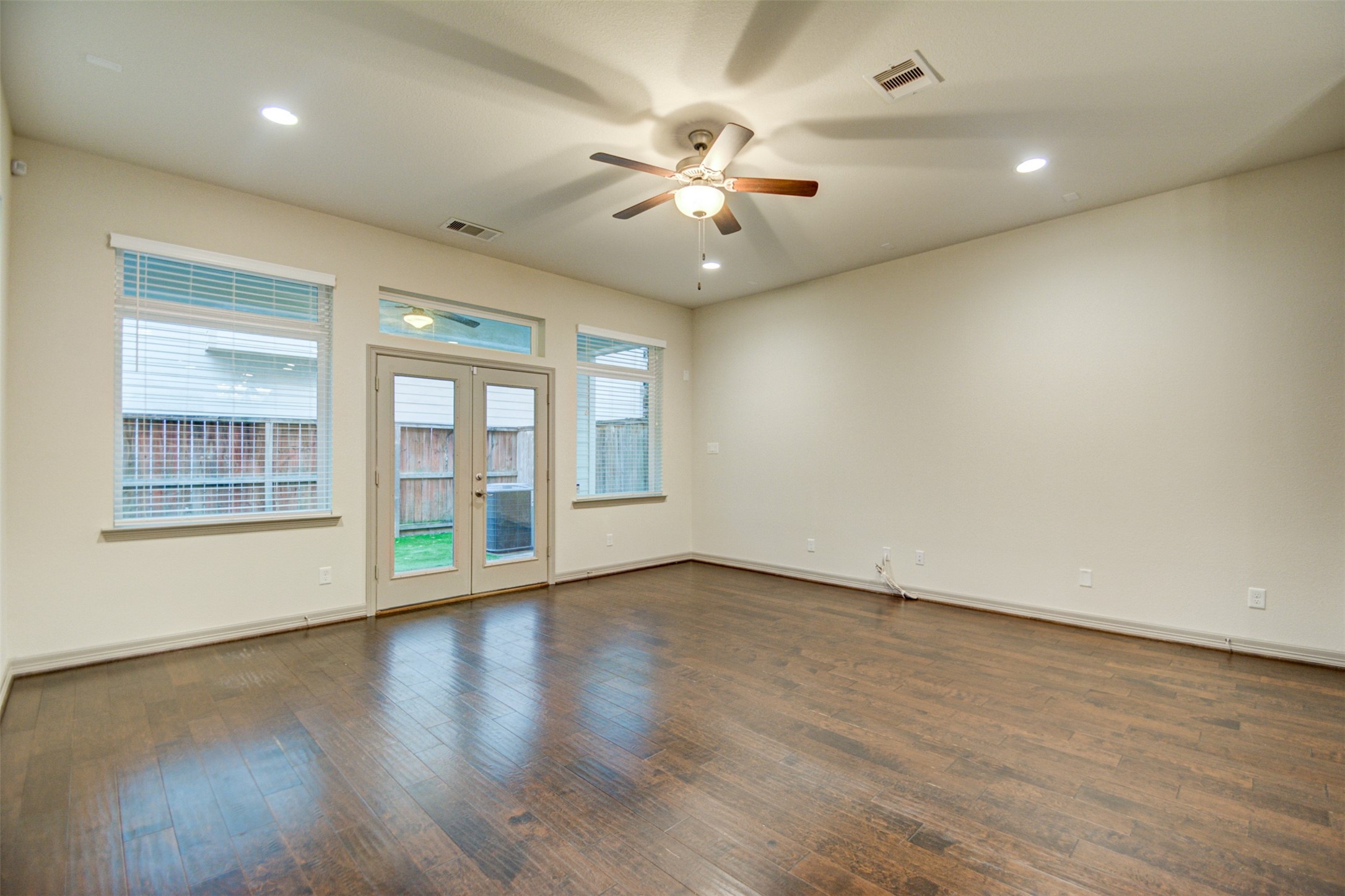 5941 Kansas Street Houston, TX 77007 - Photo 20 of 21