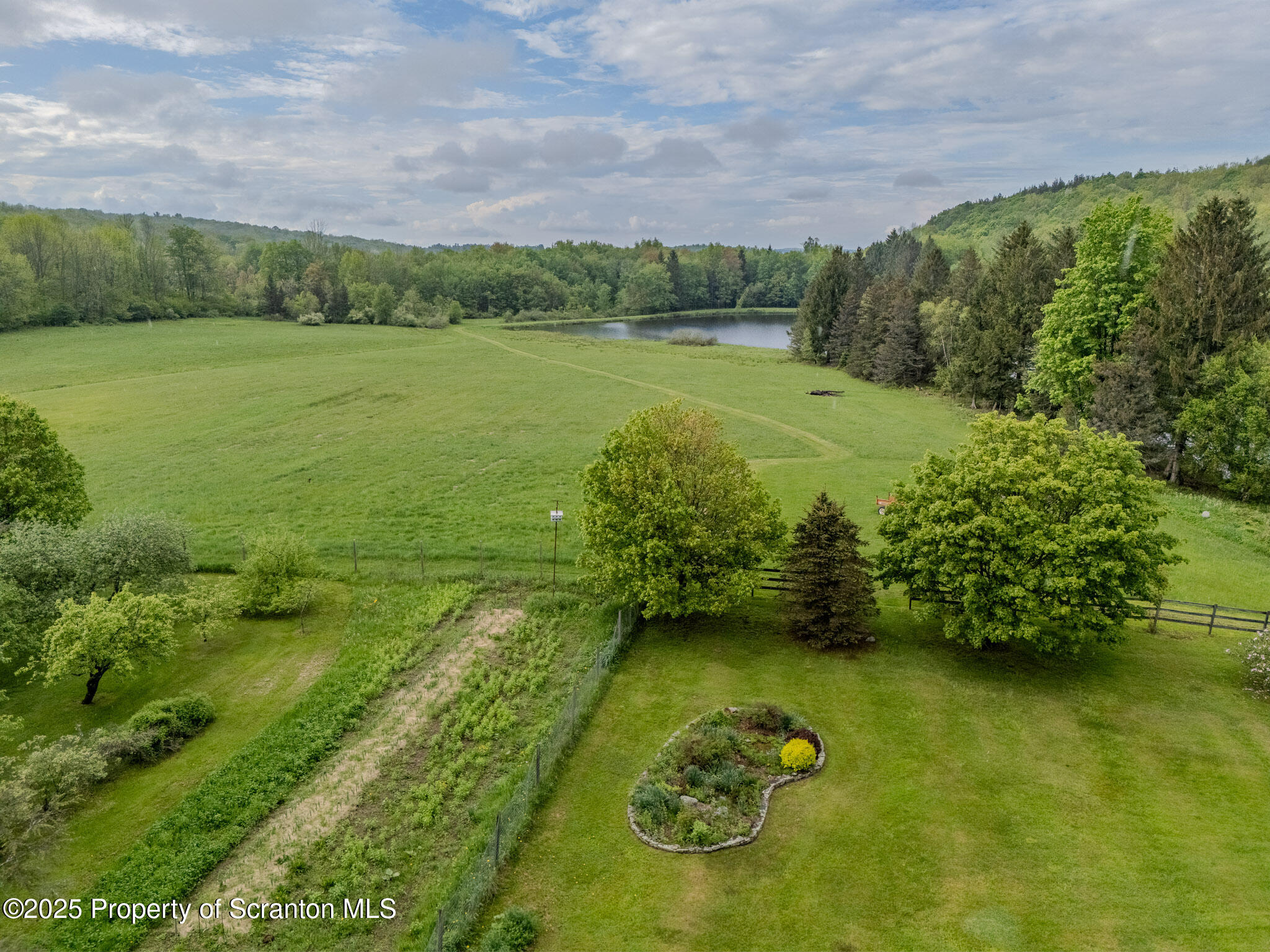 105 Grimms Road Honesdale, PA 18431 - Photo 18 of 107 property