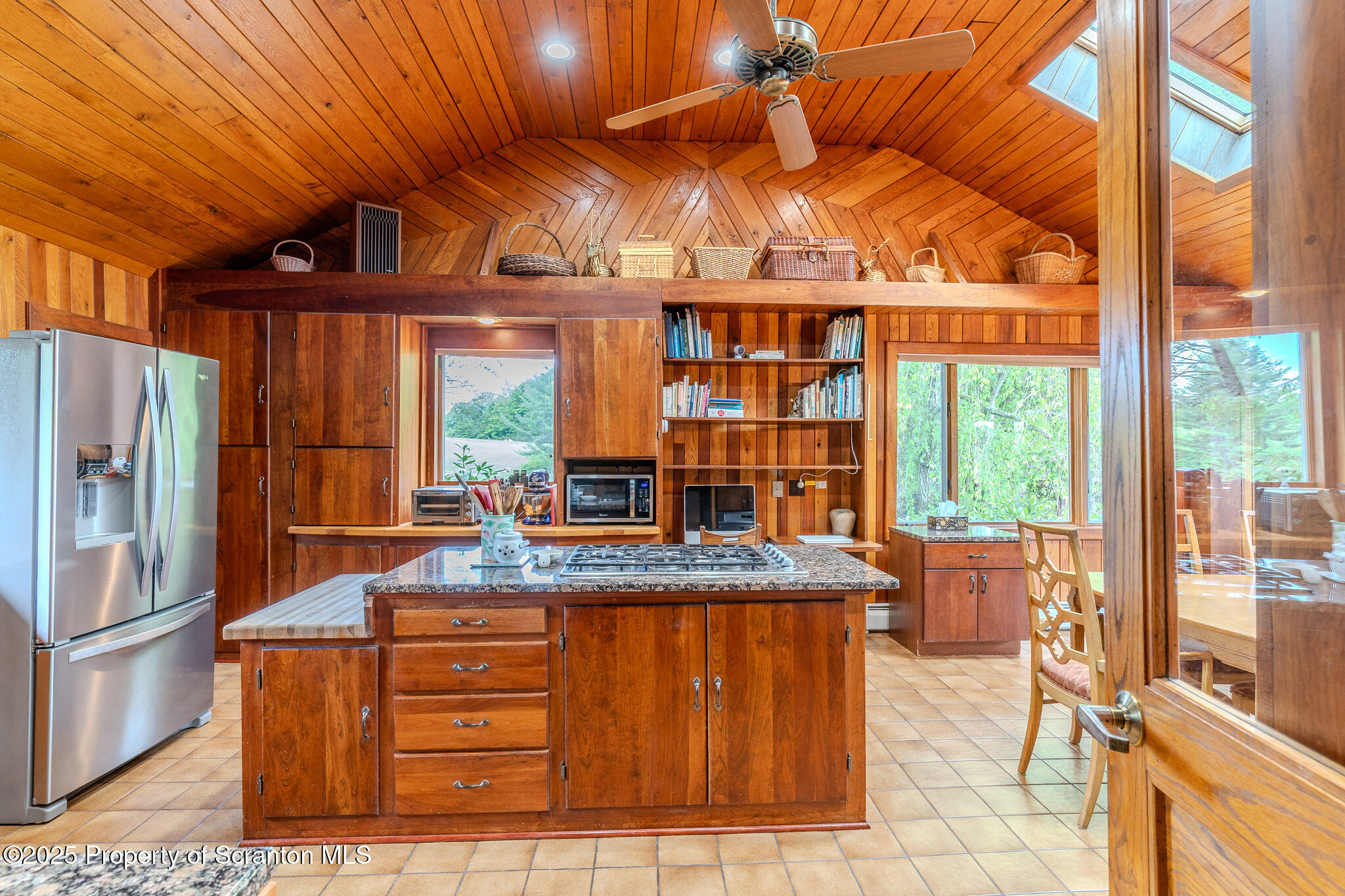 105 Grimms Road Honesdale, PA 18431 - Photo 27 of 107 Main House - bright kitchen