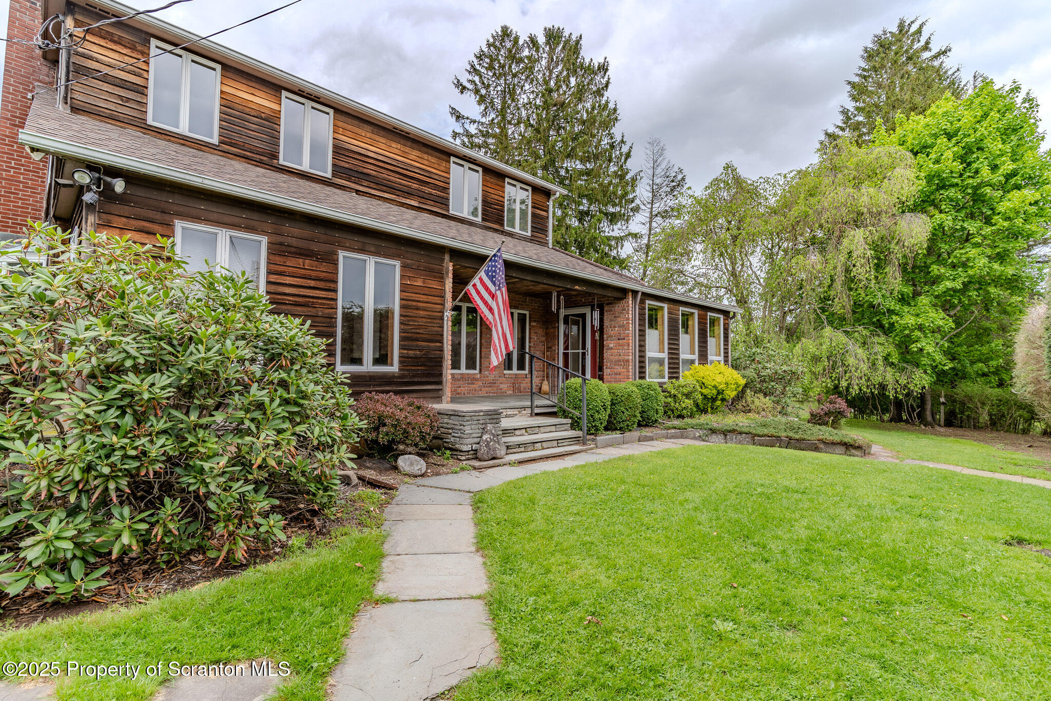 105 Grimms Road Honesdale, PA 18431 - Photo 7 of 107 Main House