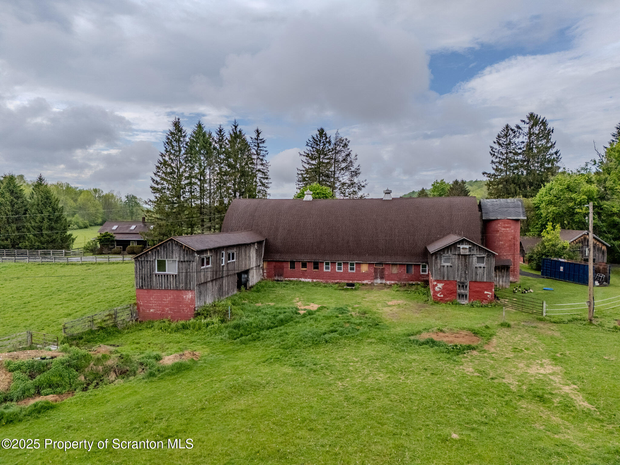 105 Grimms Road Honesdale, PA 18431 - Photo 9 of 107 Barn