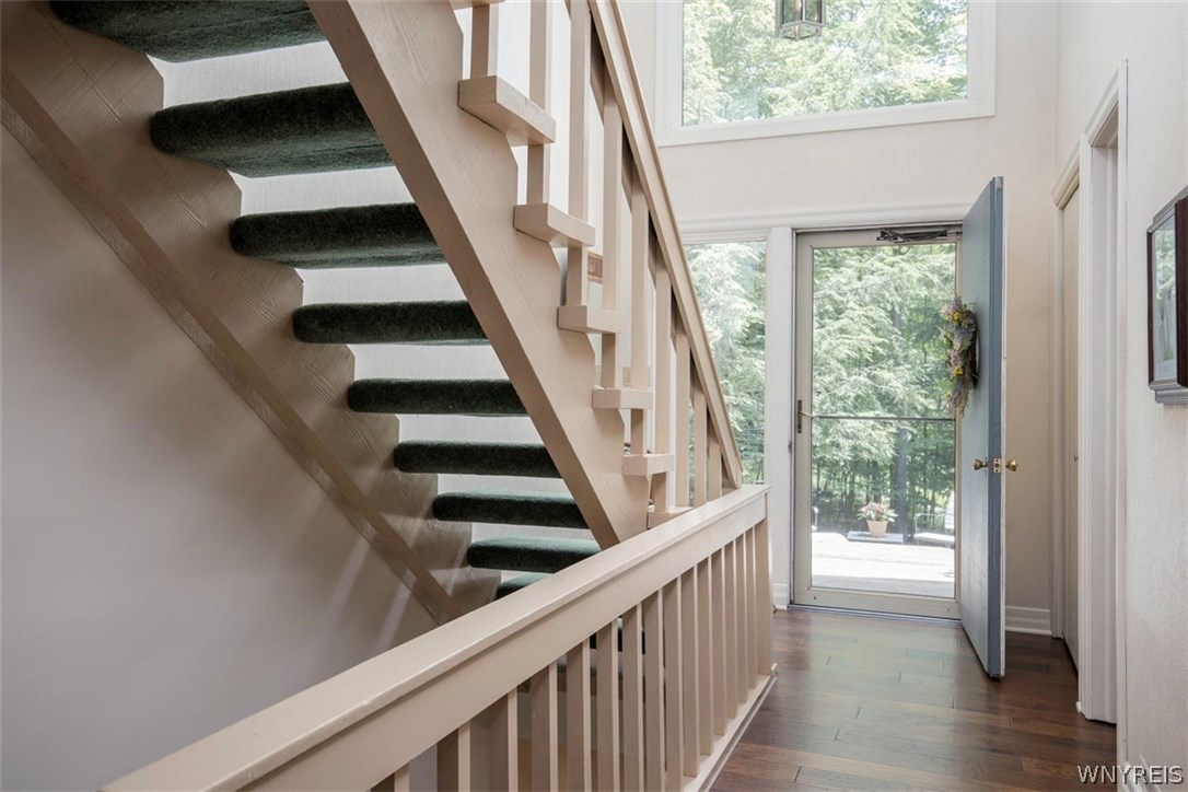 38 Woodstock Road Concord, NY 14069 - Photo 3 of 40