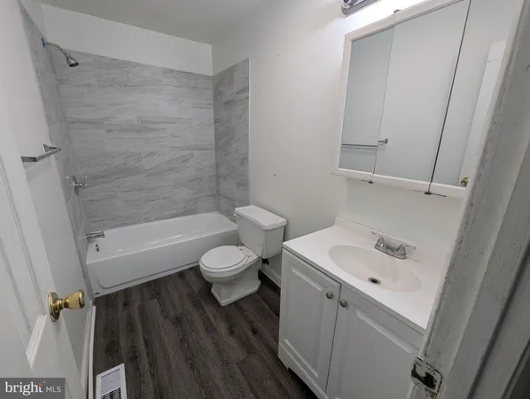 $1,950 | 136 Colonial Square Drive, Lindenwold, NJ 08021