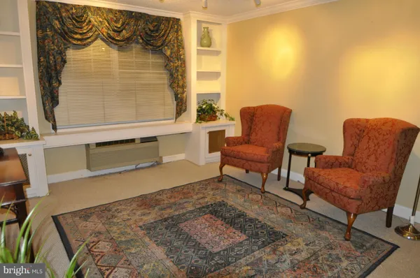 $2,300 | 1612 West Abingdon Drive, Unit 101, Alexandria, VA 22314
