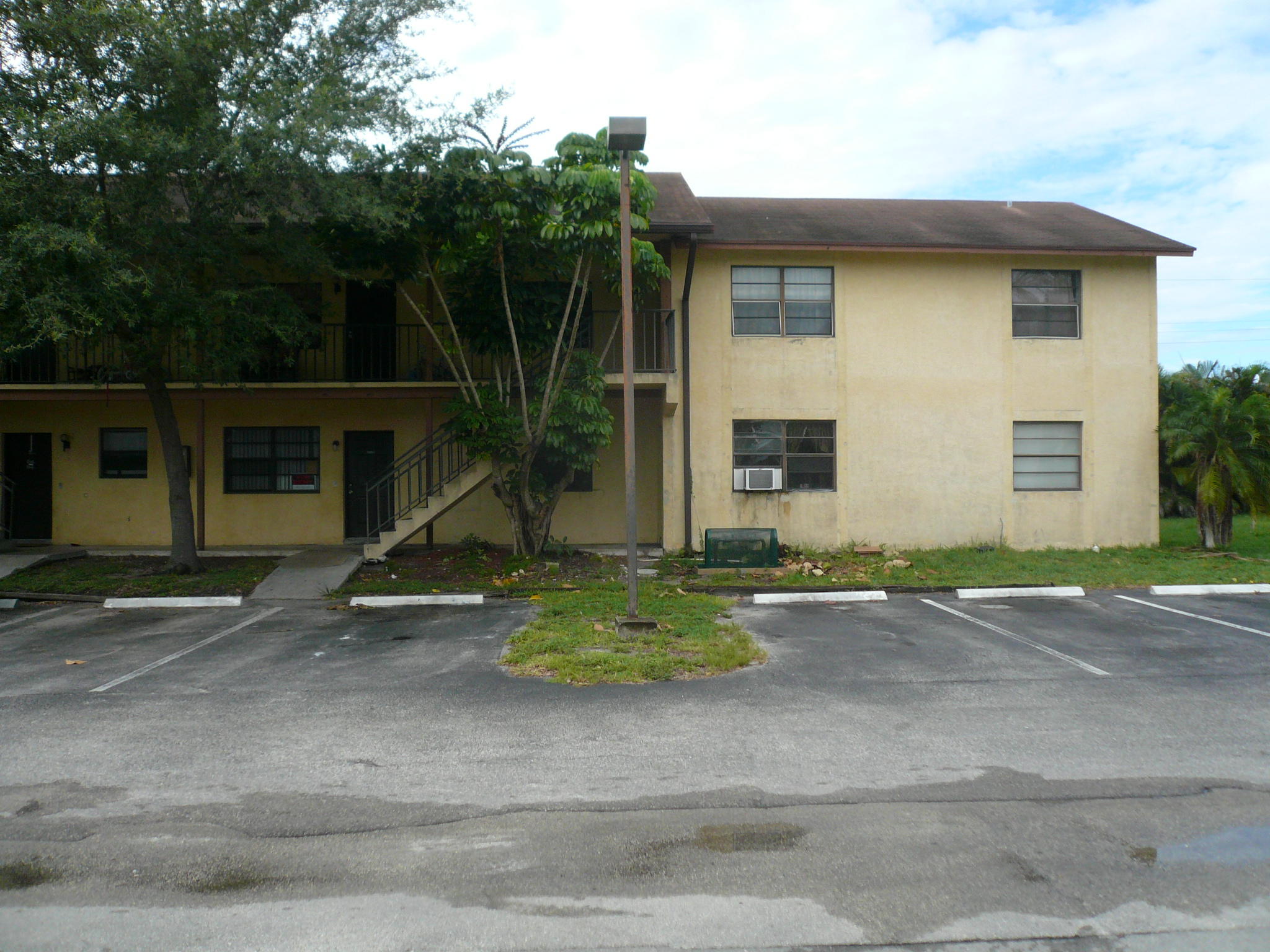 3293 Kirk Road, Unit 4 Lake Worth, FL 33461 - Photo 1 of 7 039