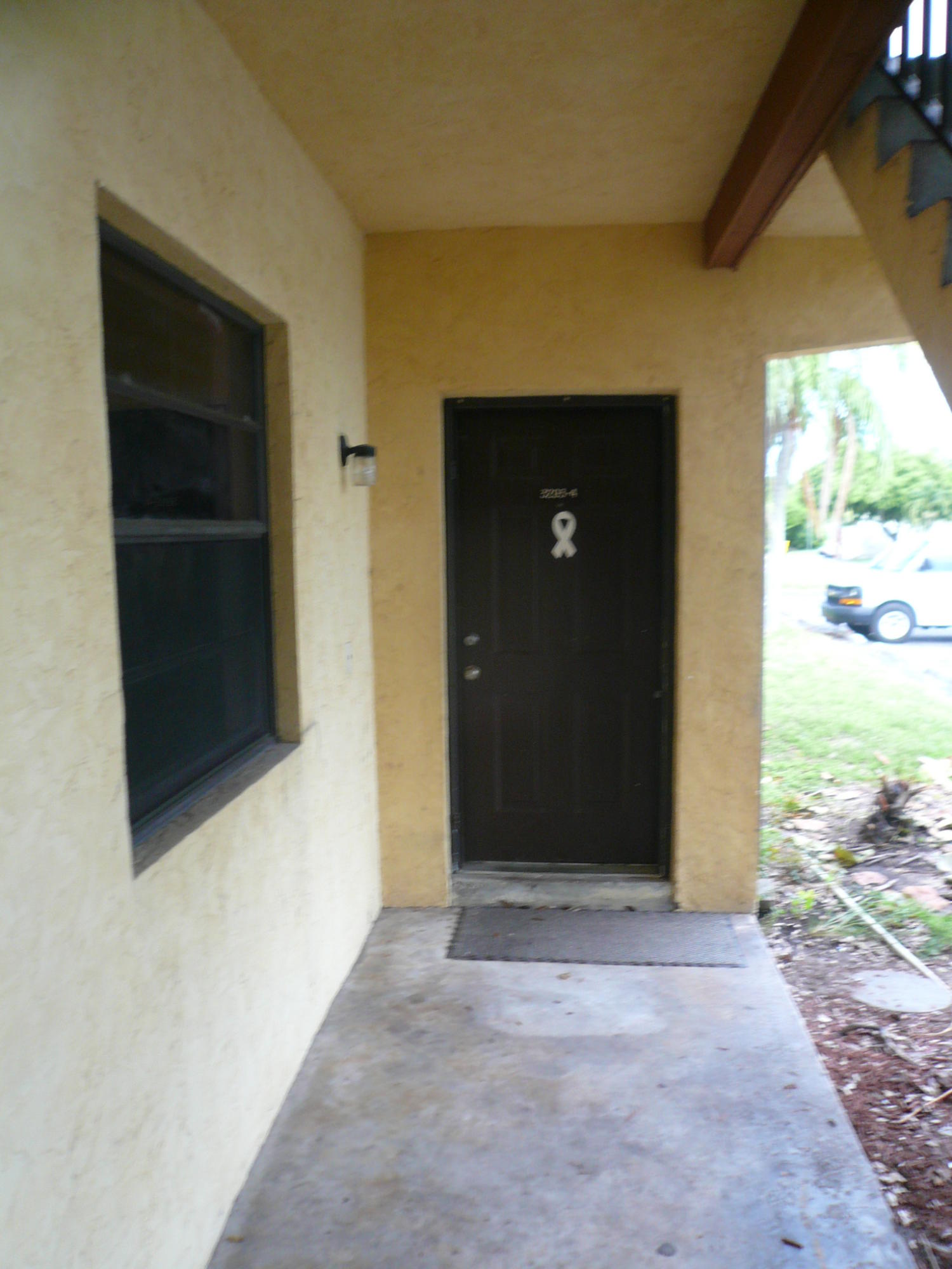 3293 Kirk Road, Unit 4 Lake Worth, FL 33461 - Photo 2 of 7 040