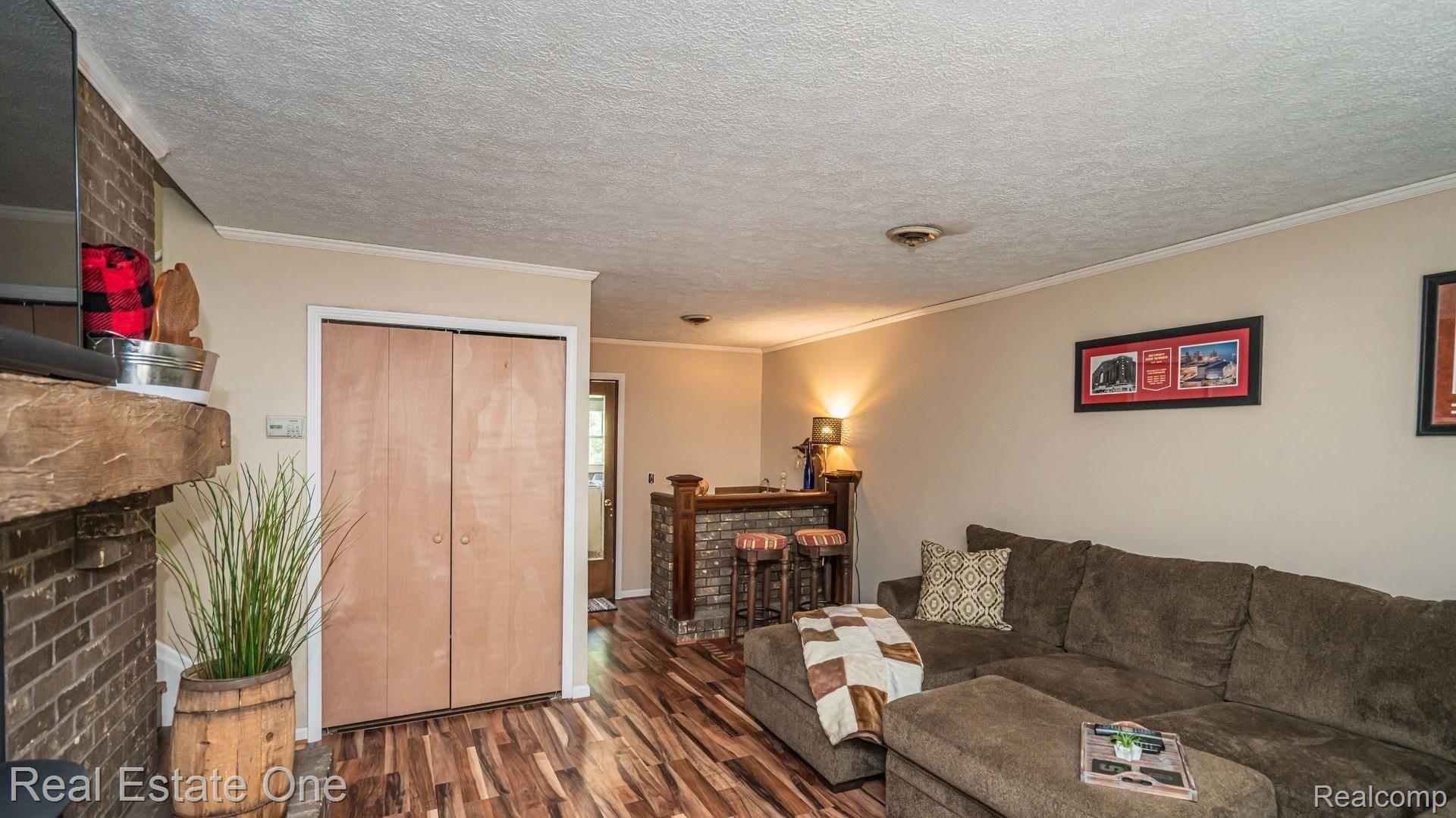 5501 Hartland Road Fenton, MI 48430 - Photo 43 of 67 042219062942_28.jpg