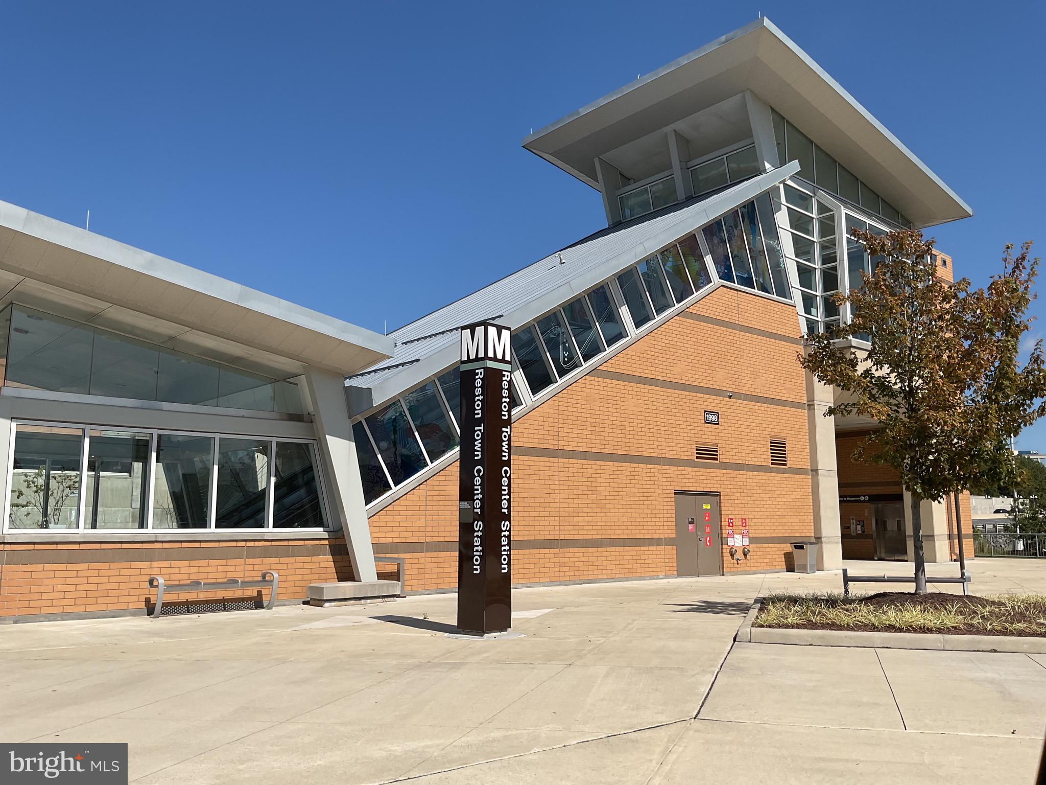 2050 Royal Fern Court, Unit 11A Reston, VA 20191 - Photo 14 of 17 a view of a building with a street