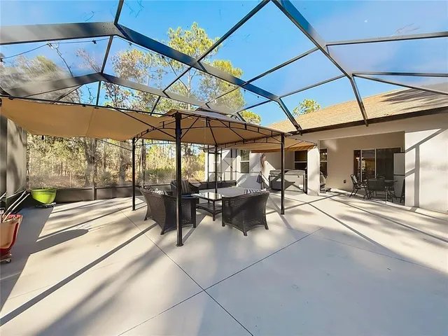 $475,000 | 17479 Macassar Road, Weeki Wachee, FL 34614