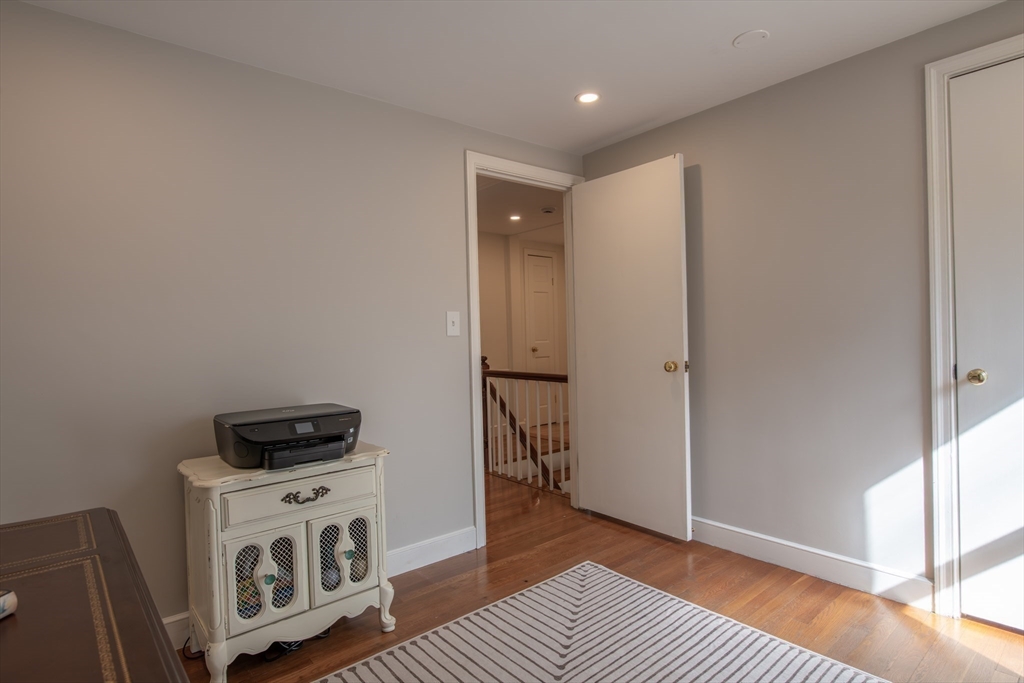 16 Fernway Lynnfield, MA 01940 - Photo 24 of 38