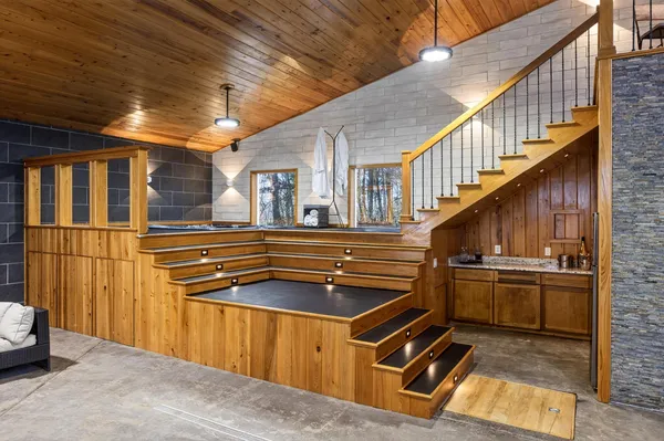 $1,400,000 | 3195 Ladd Springs Road Southeast, Old Fort, TN 37362