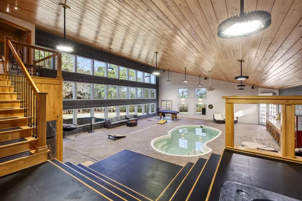 $1,400,000 | 3195 Ladd Springs Road Southeast, Old Fort, TN 37362