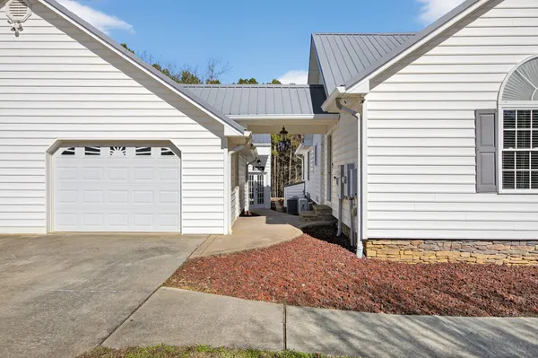 $1,400,000 | 3195 Ladd Springs Road Southeast, Old Fort, TN 37362