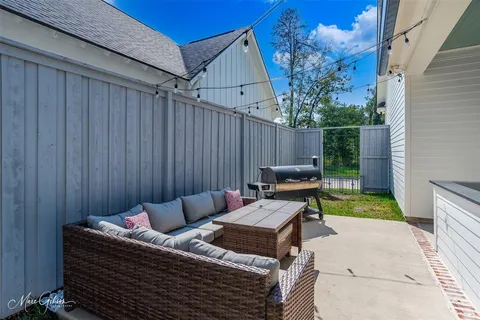 $664,500 | 2108 Pecan Sq Avenue, Shreveport, LA 71106