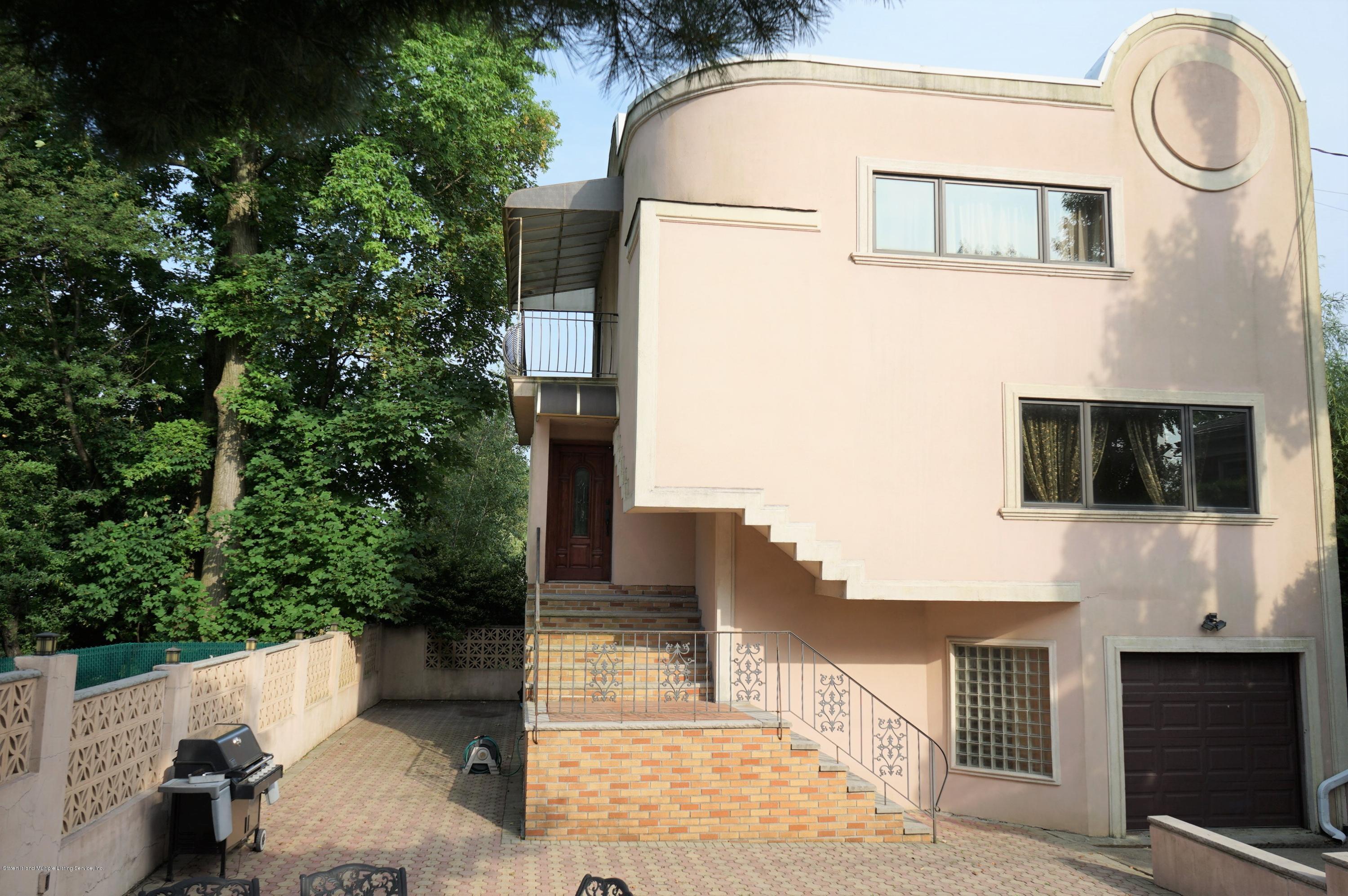 17 Briarcliff Road Staten Island, NY 10305 - Photo 2 of 39 DSC00820