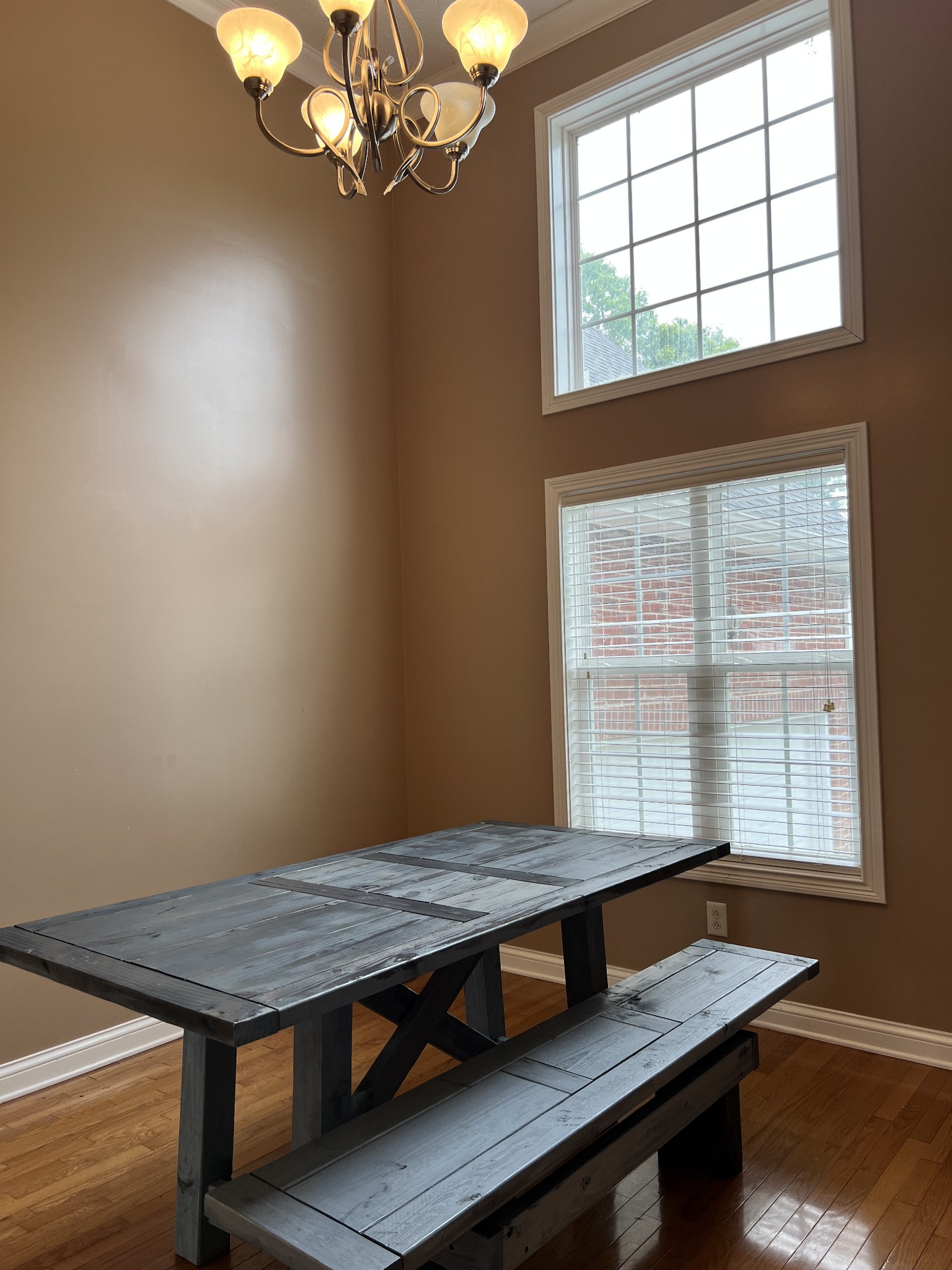 488 Fowler Ford Road Portland, TN 37148 - Photo 8 of 15 a room with table and window