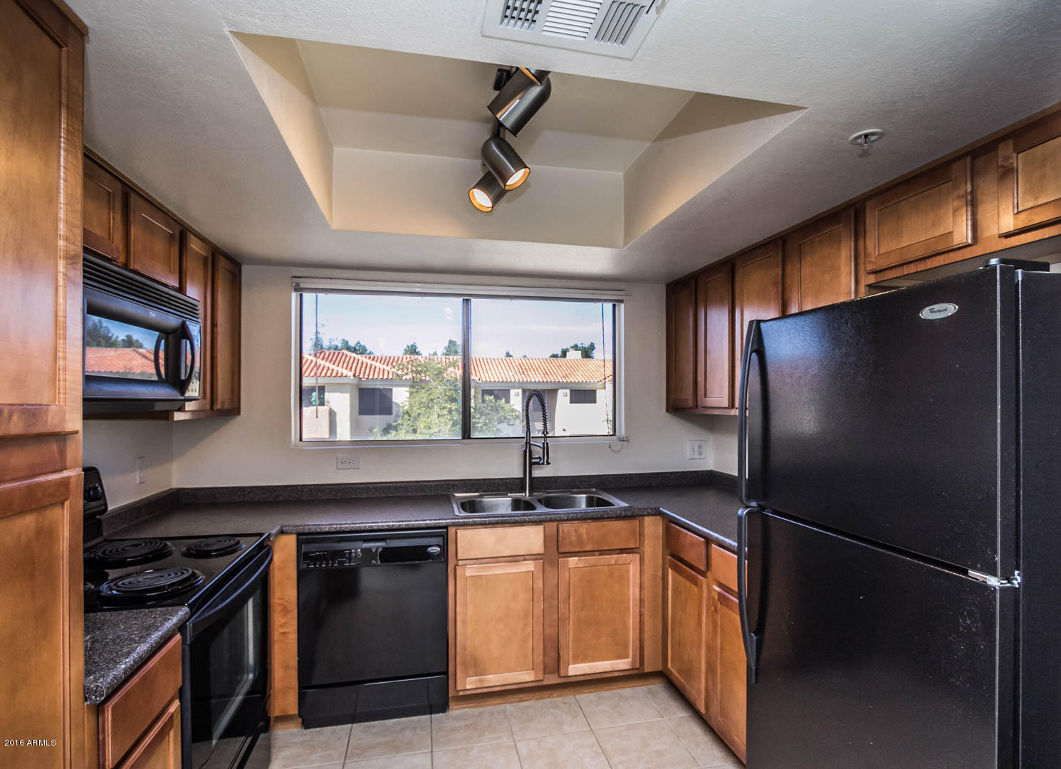 9990 North Scottsdale Road, Unit 2024 Paradise Valley, AZ 85253 - Photo 12 of 28 9990 N Scottsdale Rd #2024 AZ-12
