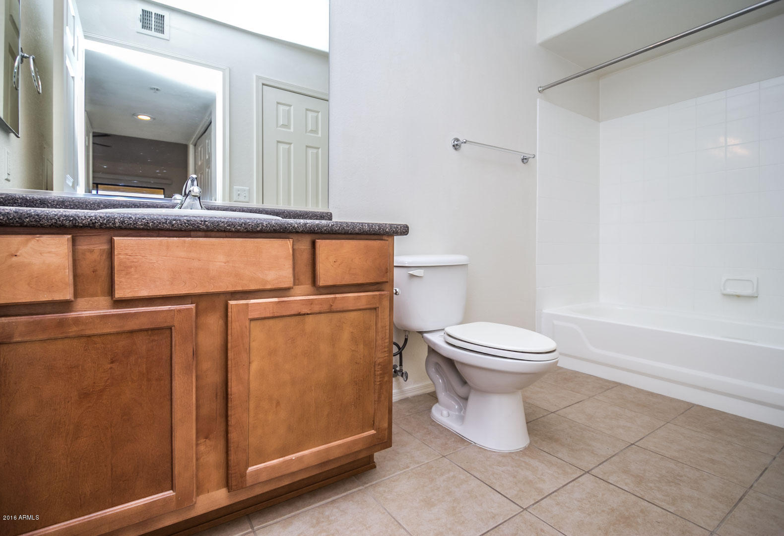 9990 North Scottsdale Road, Unit 2024 Paradise Valley, AZ 85253 - Photo 18 of 28 9990 N Scottsdale Rd #2024 AZ-18
