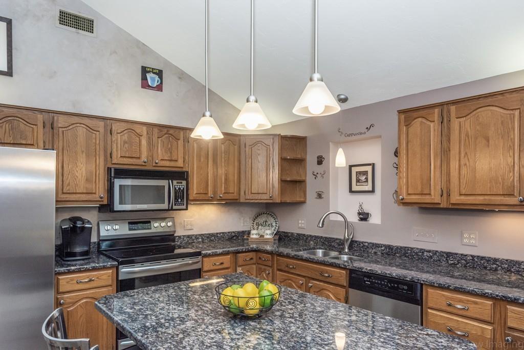 57 Brookhaven Road Worcester, MA 01606 - Photo 10 of 37 Gallery Image 10
