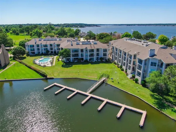 $269,000 | 12800 Melville Drive, Unit 106A, Montgomery, TX 77356