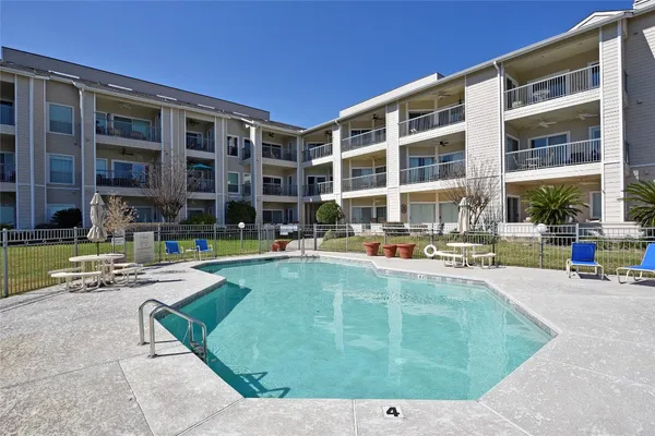 $269,000 | 12800 Melville Drive, Unit 106A, Montgomery, TX 77356