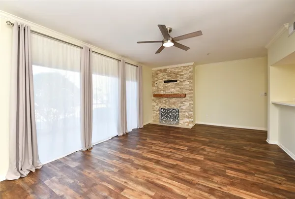 $269,000 | 12800 Melville Drive, Unit 106A, Montgomery, TX 77356