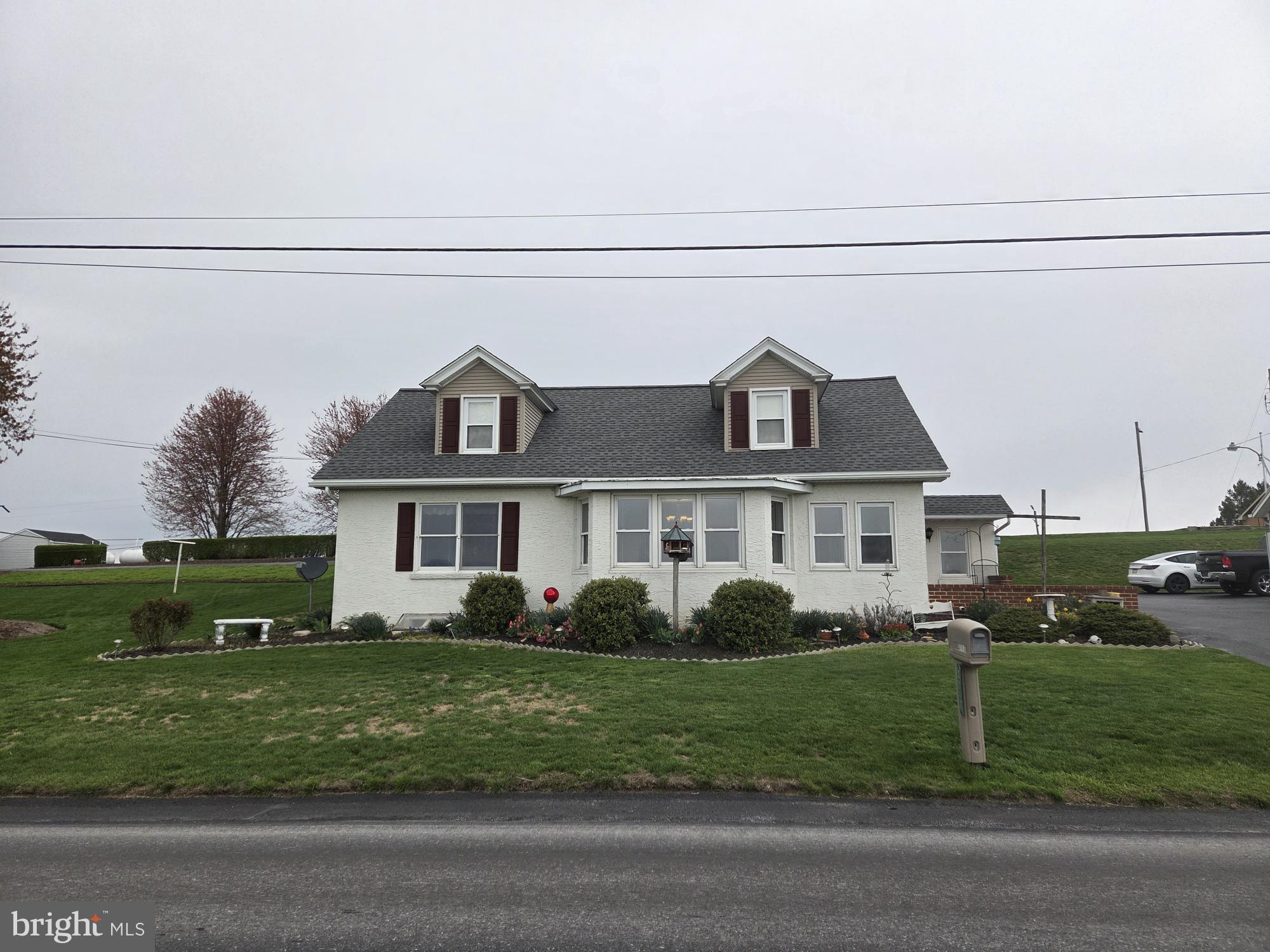 3717 Ridge Road Gordonville, PA 17529 - Photo 1 of 32 Gallery Image 1