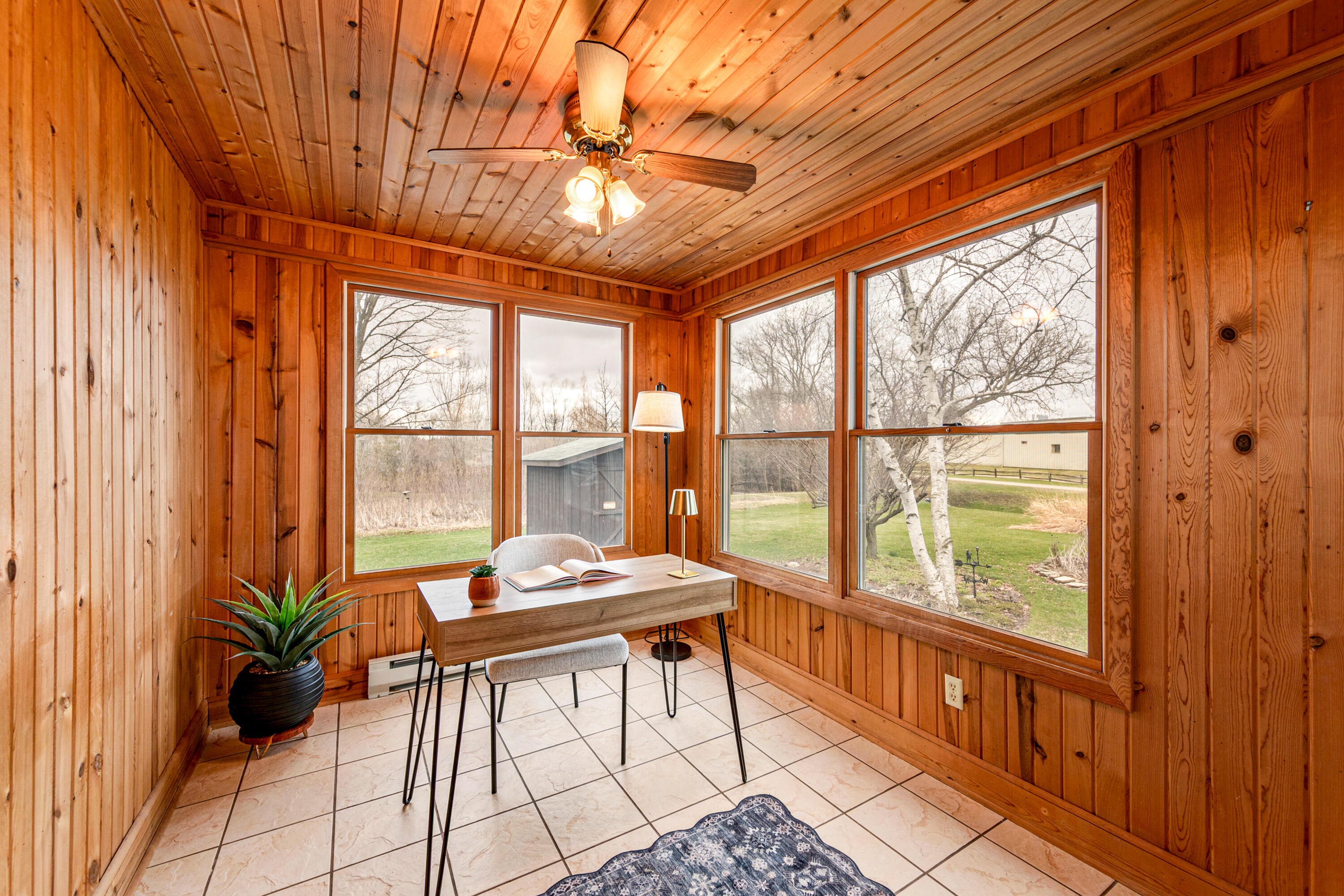 729 Palmyra Street Sullivan, WI 53178 - Photo 18 of 51 4 Season Room