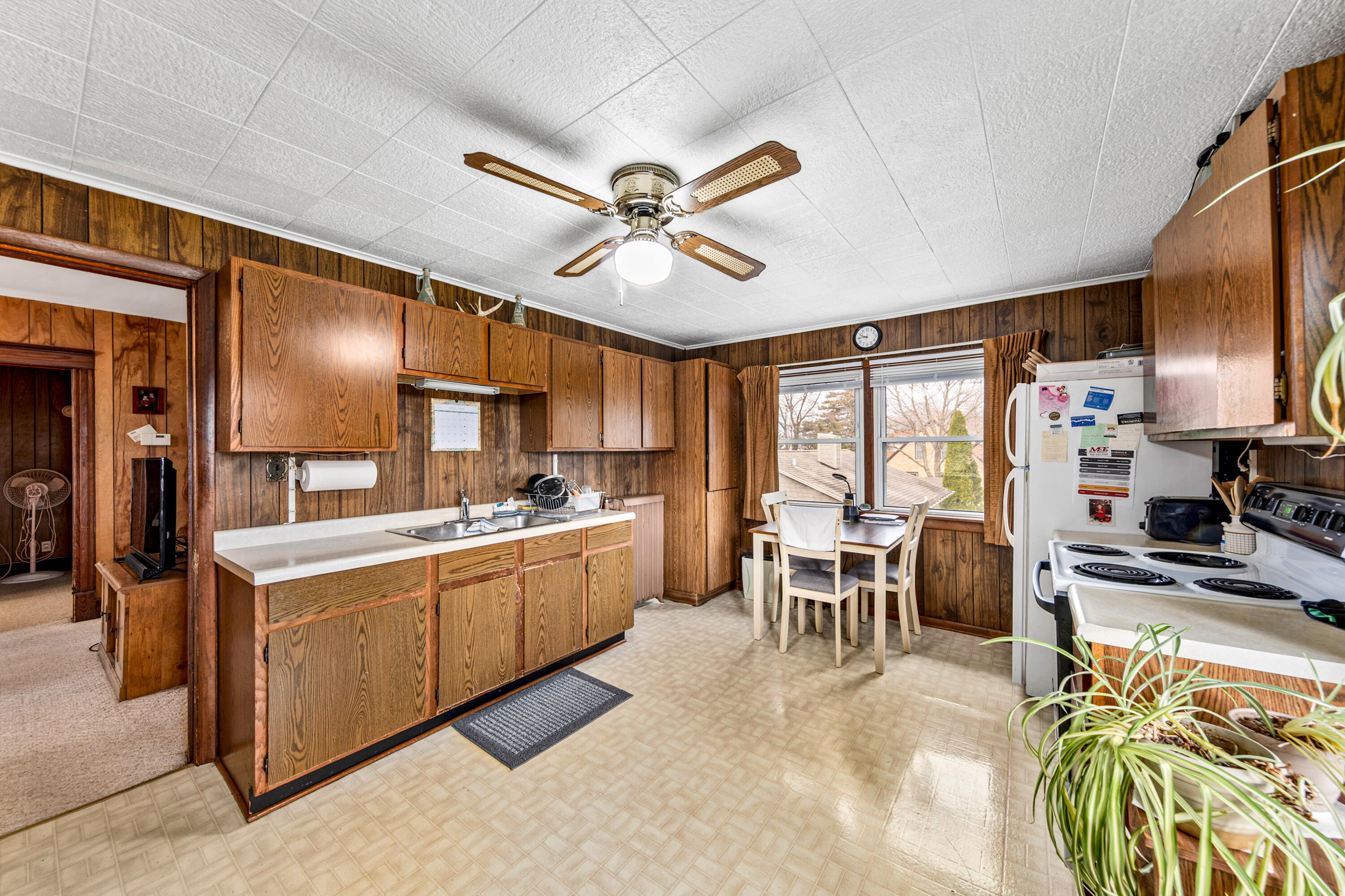 729 Palmyra Street Sullivan, WI 53178 - Photo 20 of 51 Upper Kitchen