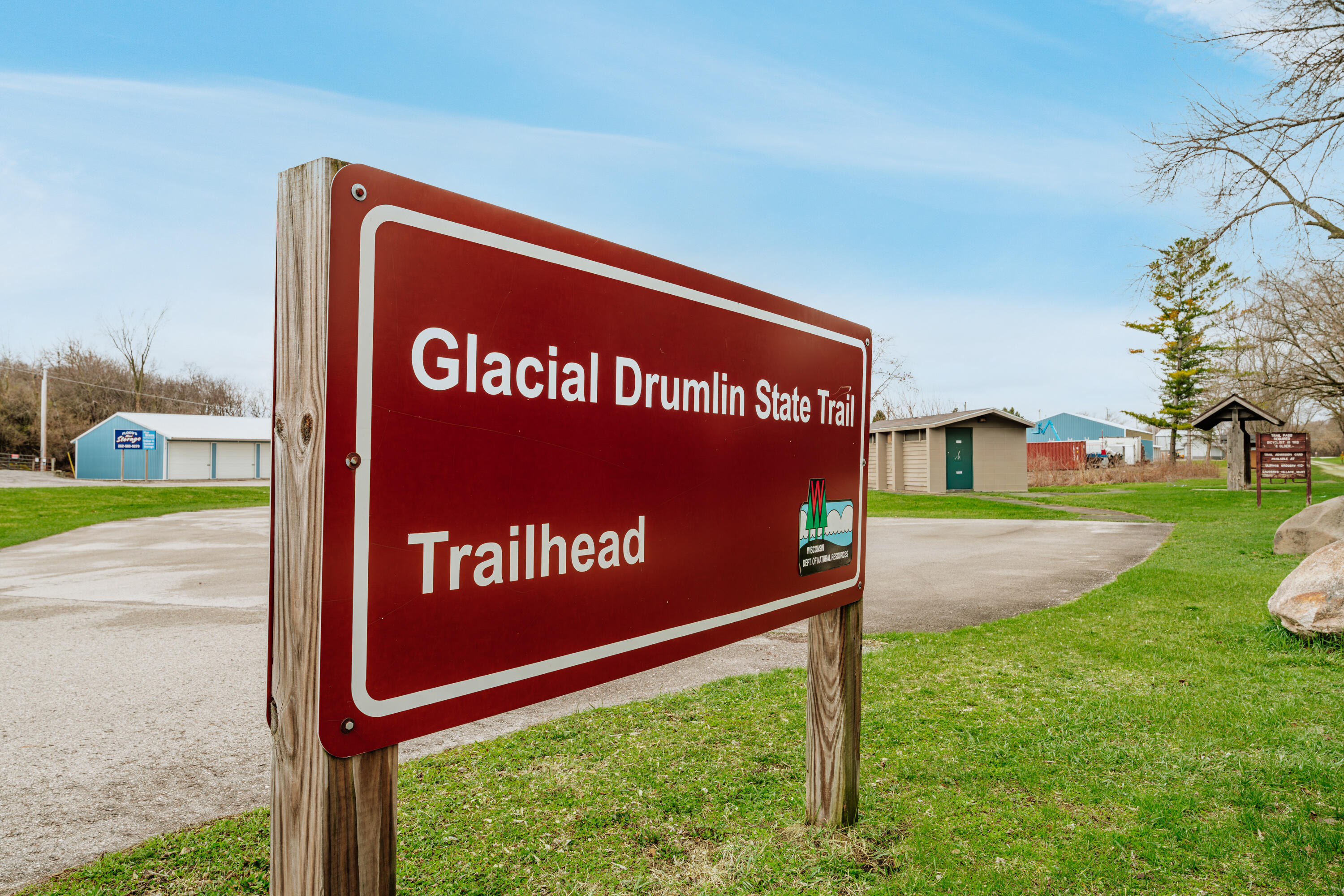 729 Palmyra Street Sullivan, WI 53178 - Photo 49 of 51 Borders Glacial Drumlin Trail