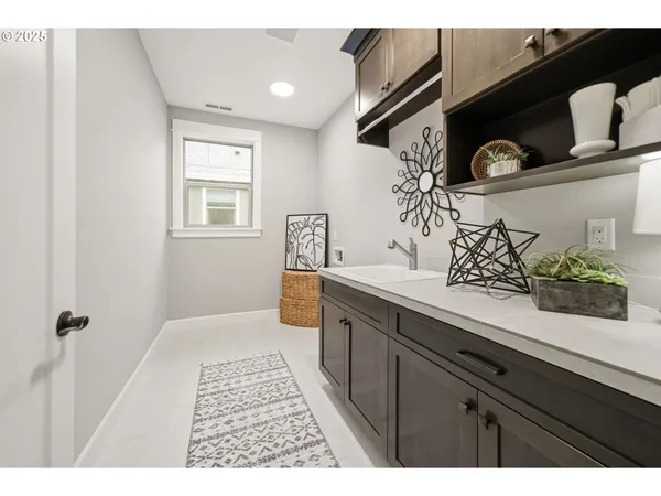 $849,800 | 3832 Northwest 74th Avenue, Camas, WA 98607