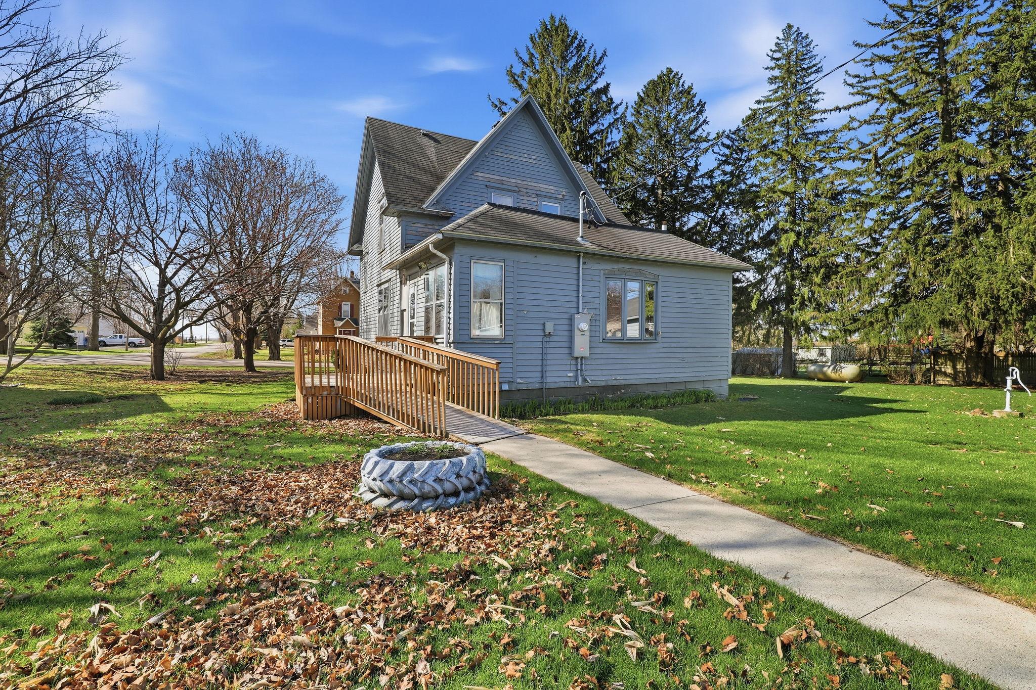 108 1st Street South Nerstrand, MN 55053 - Photo 1 of 33