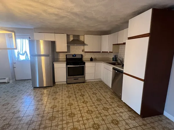 $3,500 | 236 Palfrey Street, Unit 236, Watertown, MA 02472