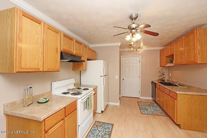 2412 Firestone Road Jacksonville, FL 32210 - Photo 3 of 14 kitchen_700