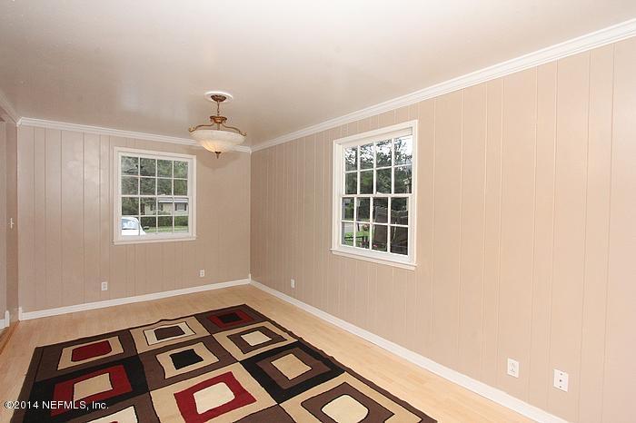 2412 Firestone Road Jacksonville, FL 32210 - Photo 5 of 14 diningroom_700